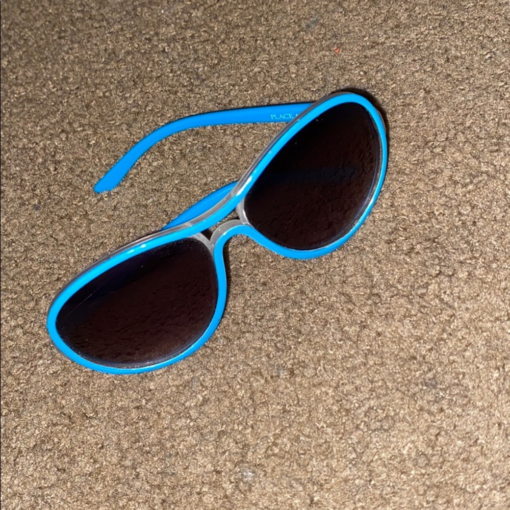 Blue sunglasses, orange sunglasses